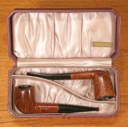 An early 2 pipe set