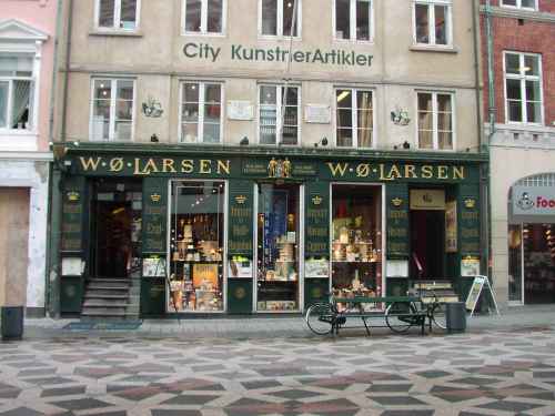 File:WOLarsen Storefront.JPG