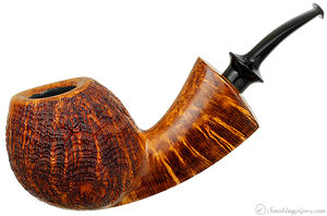 An Armentrout apple with partial blast. Image courtesy Smokingpipes.com.