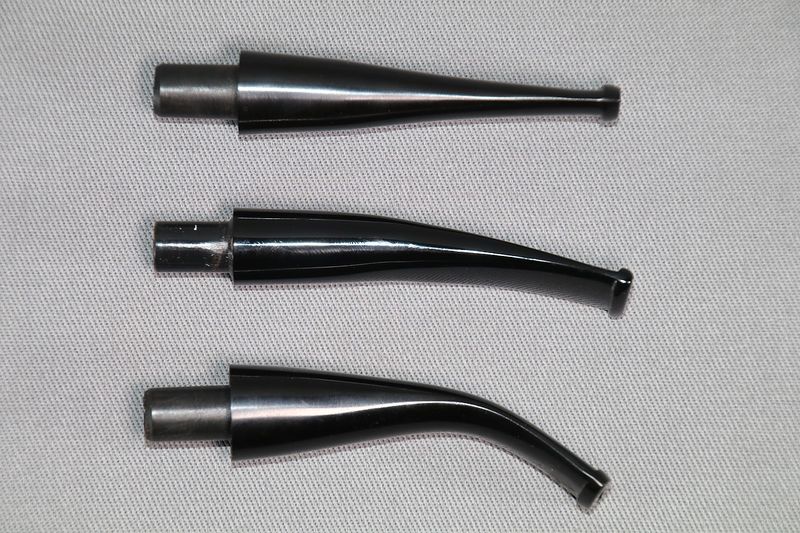 File:1599px-Smoking pipe stem curvatures.jpg