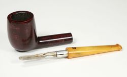 Algerian w/Amber stem, another early pipe
