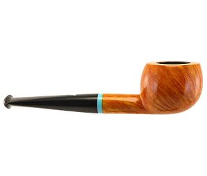 A small, 'coffee break' pipe, made by Sesa in 2023. Image courtesy Casaro Pipe.